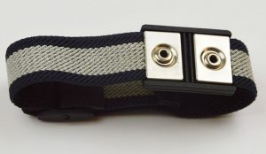 防静电手腕带佩戴后为什么会过敏!-爱上低电量 - 静电防护(ESD)圈-记录工厂ESD&环境知识点学习分享