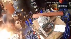 汽车维修过程中产生的静电灾难【“龙岗8.9火情”致4人死亡】-爱上低电量 - 静电防护(ESD)圈-记录工厂ESD&环境知识点学习分享